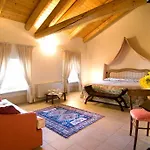 Oda ve Kahvaltı Fior Di Farine 4*
