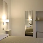 Fior Di Farine Oda ve Kahvaltı La Morra