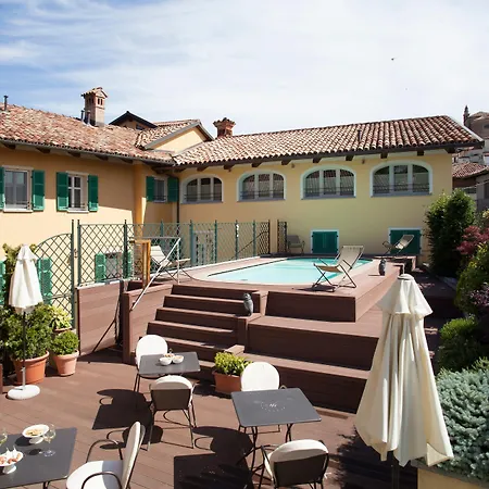 Fior Di Farine Bed & Breakfast 4*