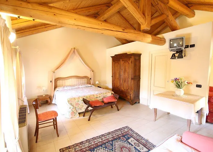 Fior Di Farine Oda ve Kahvaltı 4*