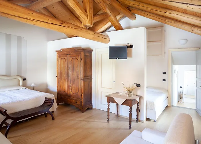 Fior Di Farine Oda ve Kahvaltı La Morra