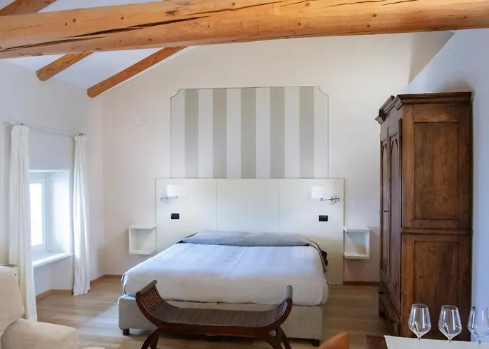 Fior Di Farine Oda ve Kahvaltı 4*