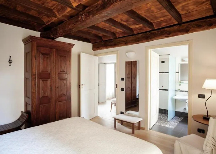 Fior Di Farine Oda ve Kahvaltı 4*