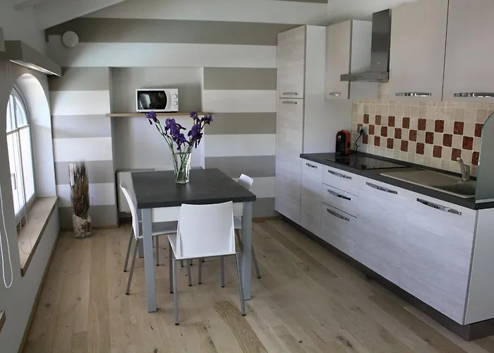 Fior Di Farine Oda ve Kahvaltı 4*